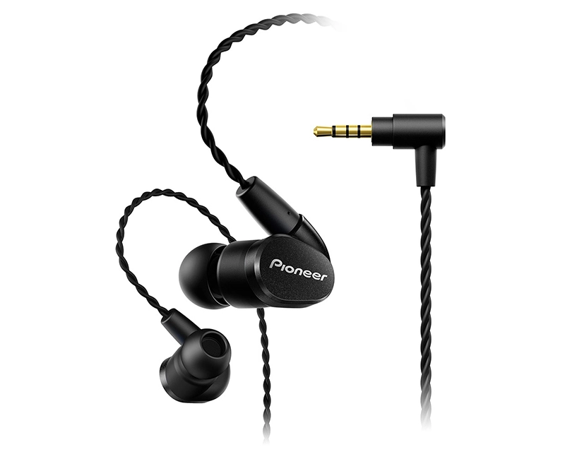 in ear earphones
